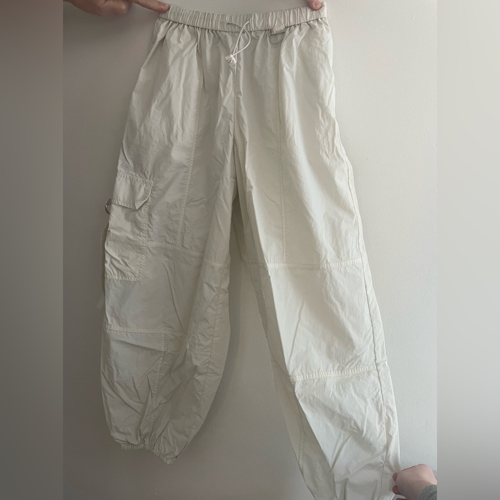 Urban outfitters white size xs parachute pants